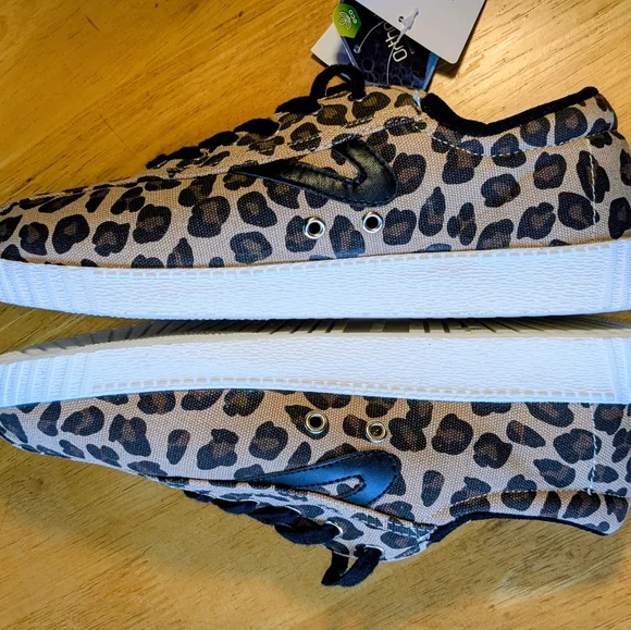 NWT Tretorn Nylite Plus Canvas Sneakers Shoes Leopard Animal Print Womens 9M - Picture 7 of 13